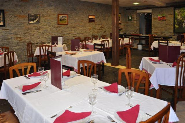 A Reigada Hotel Restaurante Grandas de Salime Dış mekan fotoğraf