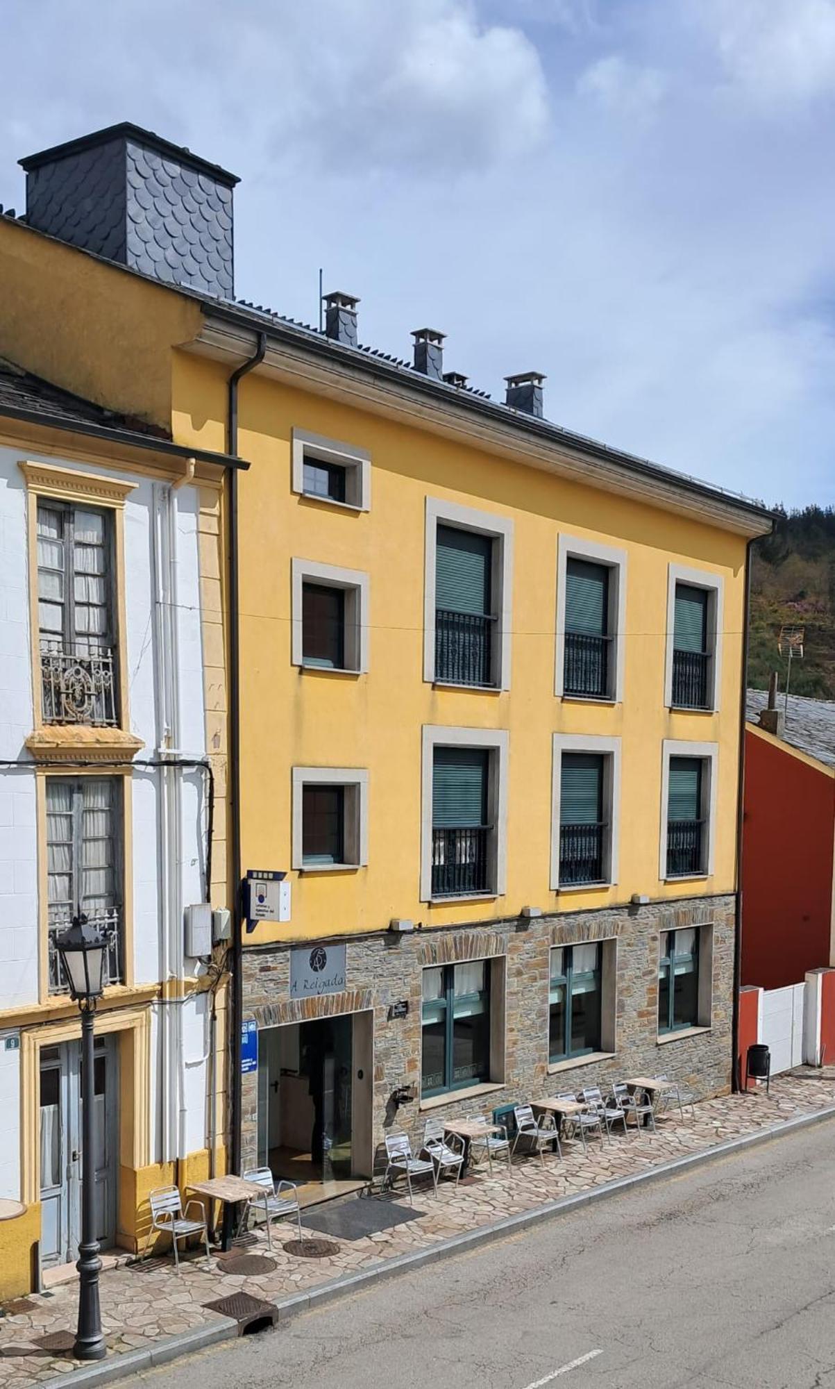 A Reigada Hotel Restaurante Grandas de Salime Dış mekan fotoğraf