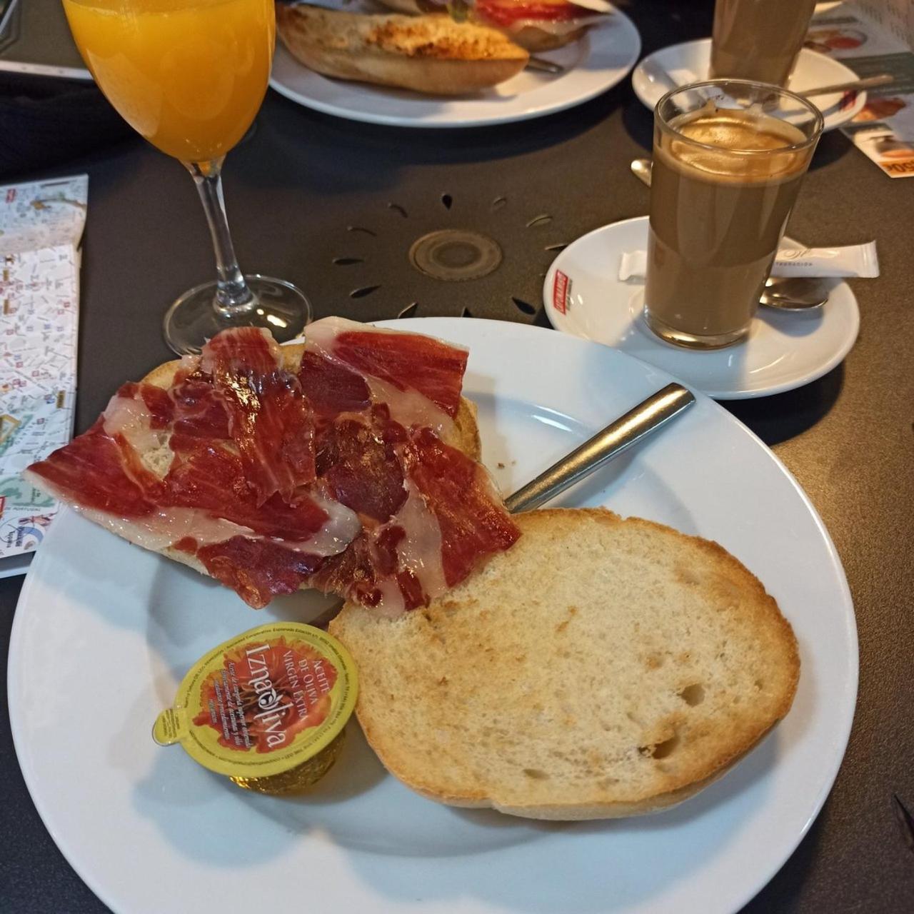 A Reigada Hotel Restaurante Grandas de Salime Dış mekan fotoğraf